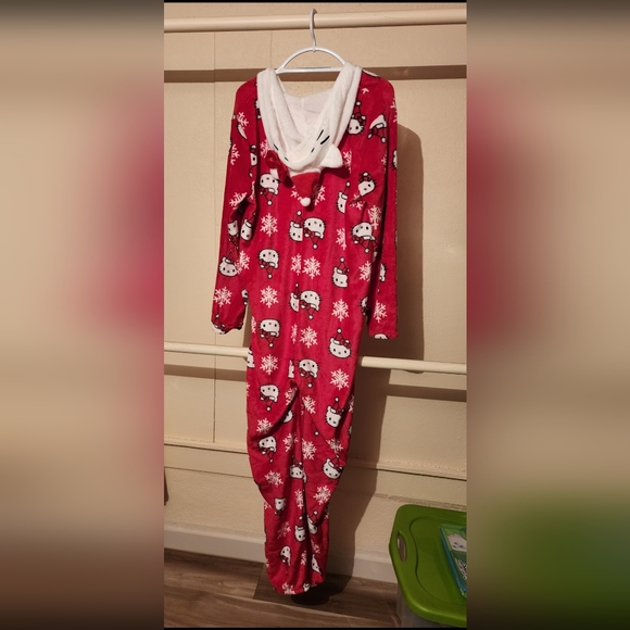 Hello Kitty Holiday Christmas Pjs Onsies Large L - Picture 4 of 4